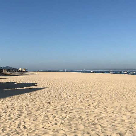 Appartement Les Pieds Dans L Eau Acces Direct Plage Pereire, Parking Gratuit ,Wifi Arcachon Exterior foto